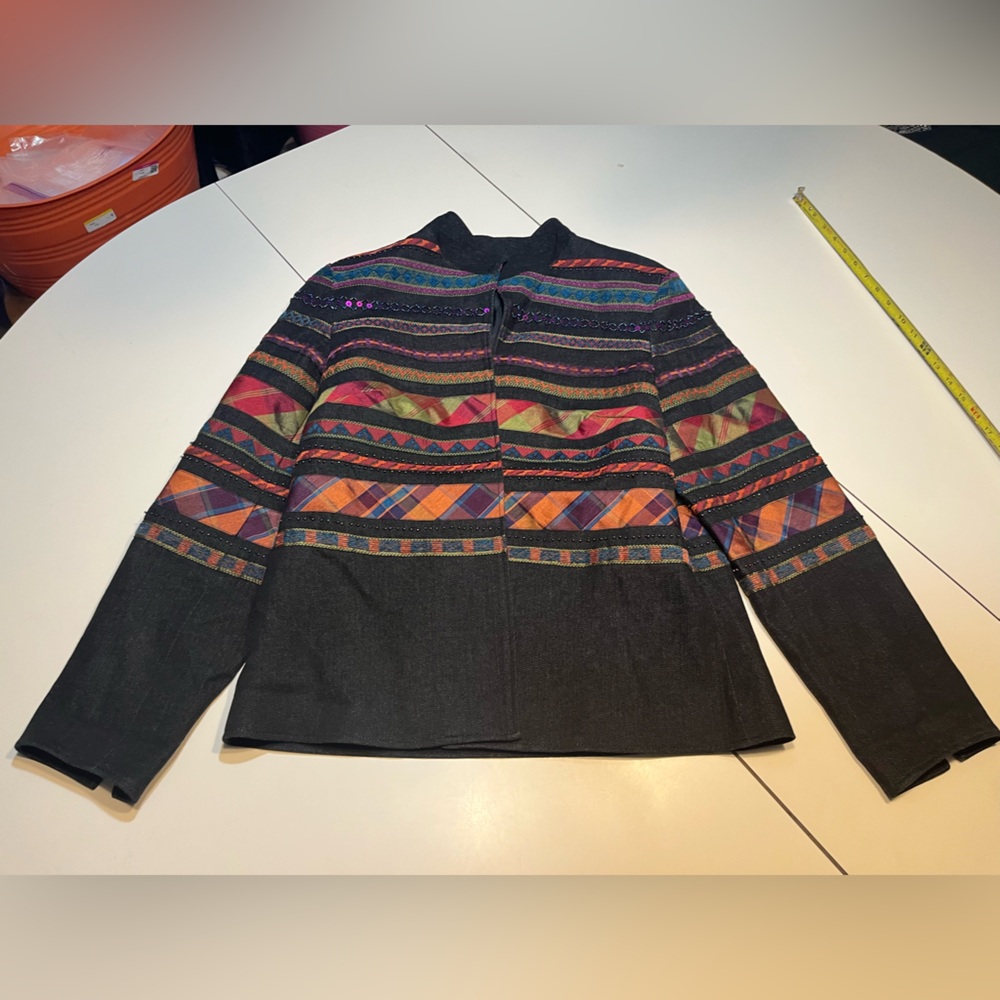Coldwater Creek size 10 open flap beaded striped structured blazer Aztec